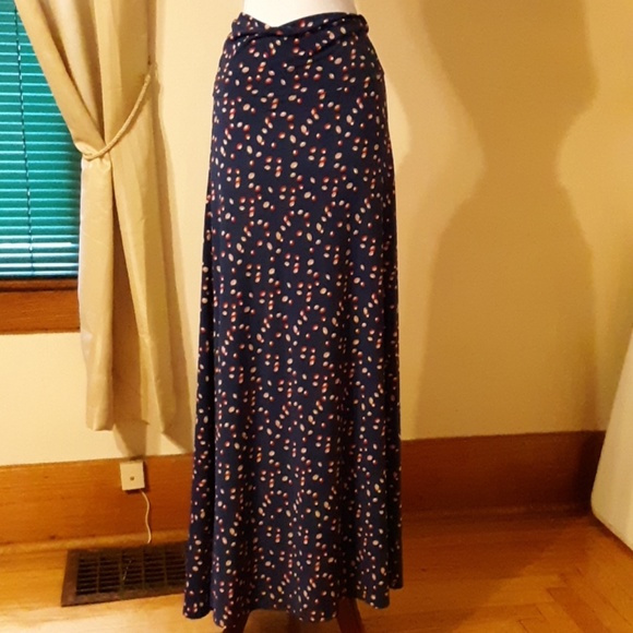 LuLaRoe Dresses & Skirts - Lularoe Classic Maxi skirt- Large